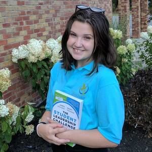 Meet your Posher, Maya